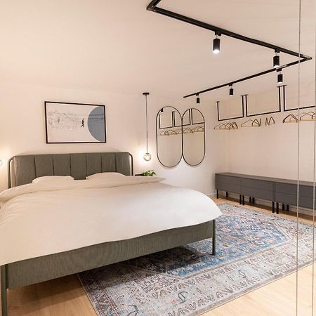 Opera 18 Apartment Budapest Eksteriør bilde